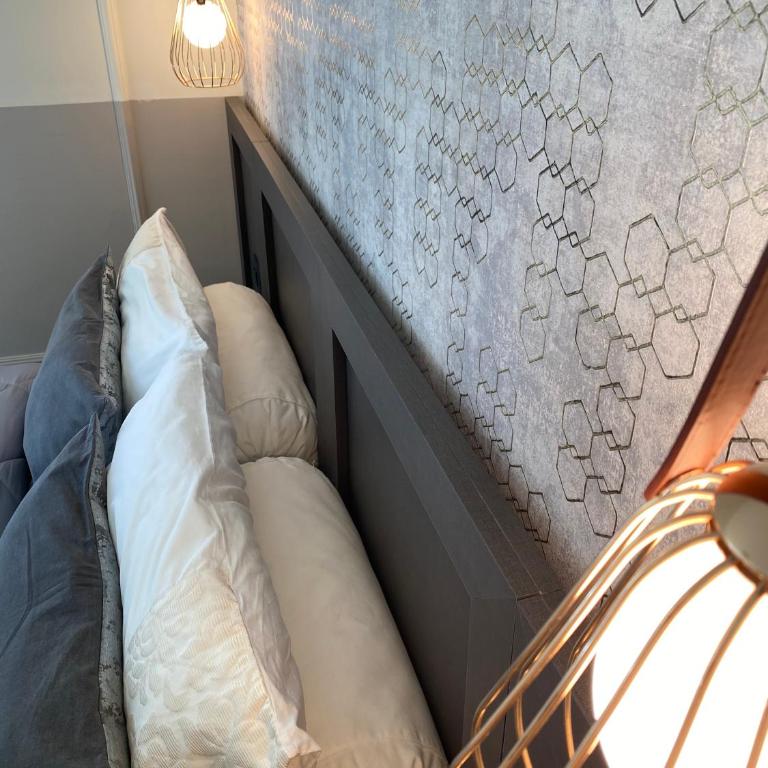 Sun Village Aparthotel - Three-Bedroom Apartment with Terrace - 7