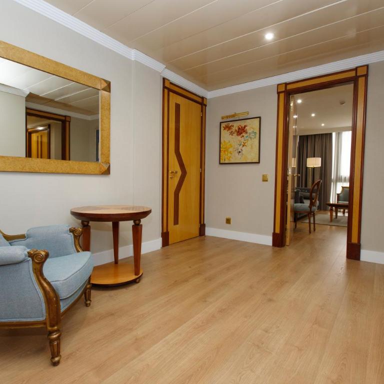 Oca Puerta del Camino Hotel - Suite - 3