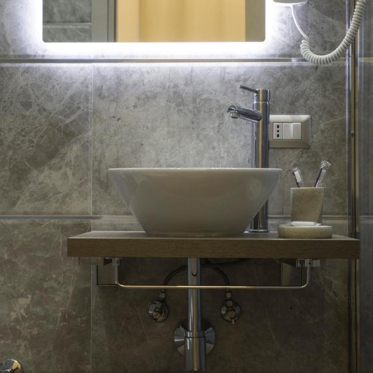 Royal Rooms Luxury Suite - Junior Suite - 12