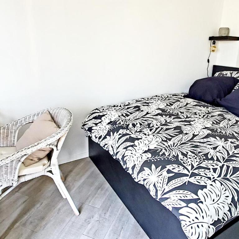 Appartement cosy balcon vue dégagée au cœur de Marseille - Joliette - Appartement 2 Chambres - 5