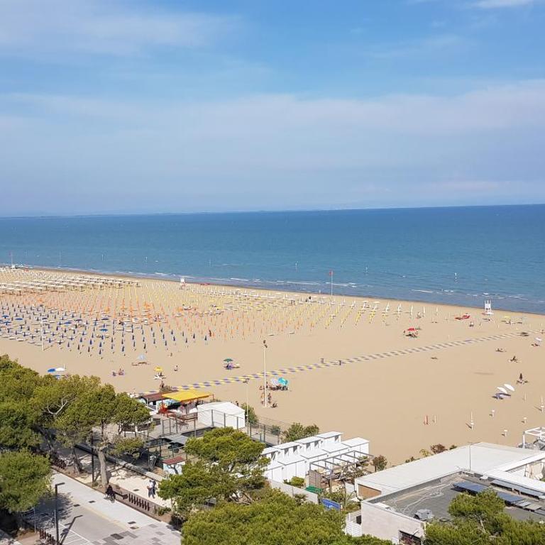 International Seaview Apartments - Studio with Sea View - 9
