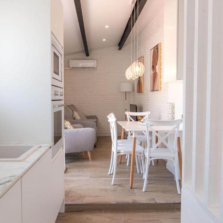 Apartamentos Mar de Blanes, playa y centro - Habitación Cuádruple Dúplex - 2