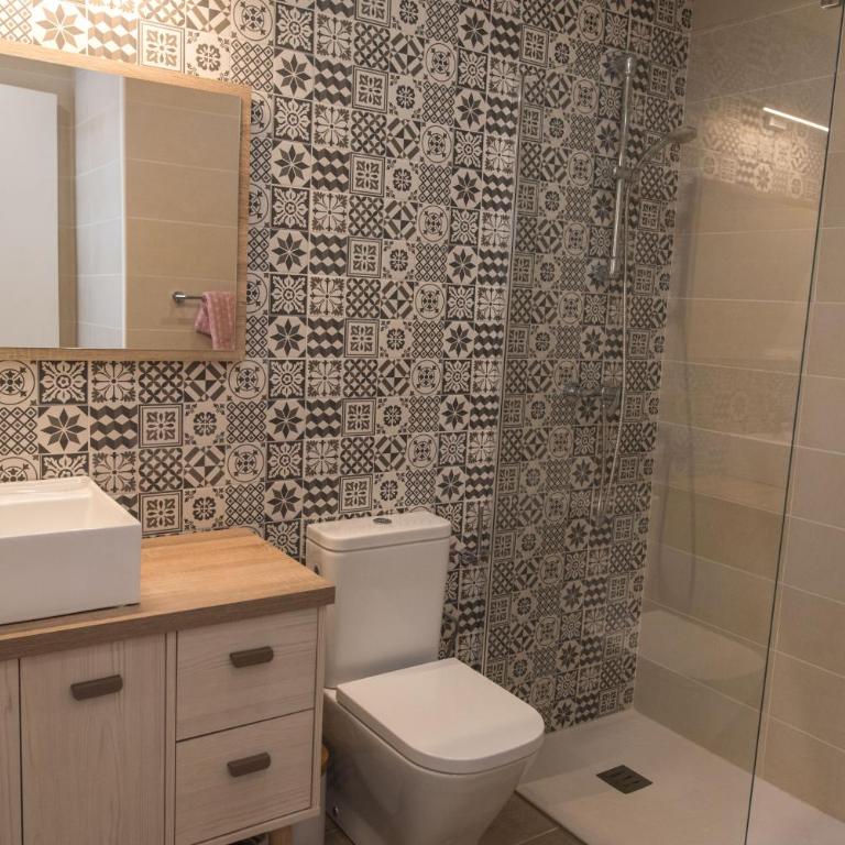 Apartamentos Mar de Blanes, playa y centro - Habitación Cuádruple Dúplex - 7