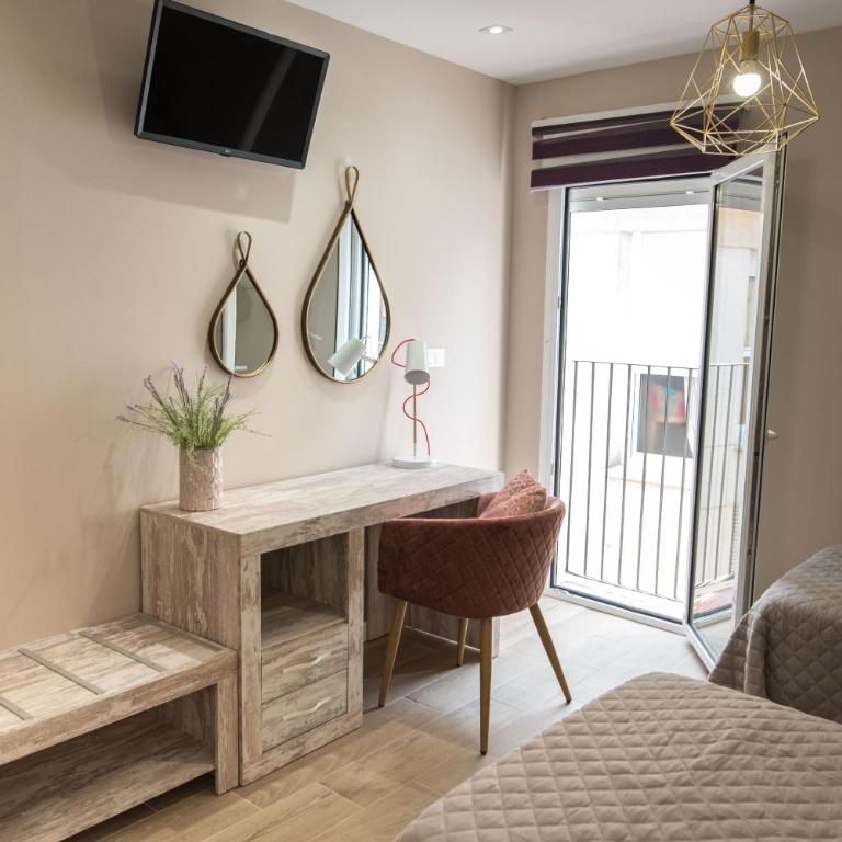 Apartamentos Mar de Blanes, playa y centro - Habitación Cuádruple Dúplex - 12