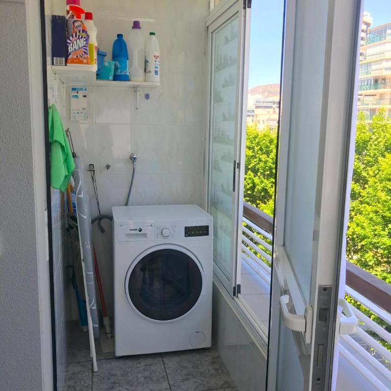 Apartamento en Plaza Triangular y muy cerca de la playa - Three-Bedroom Apartment - 23