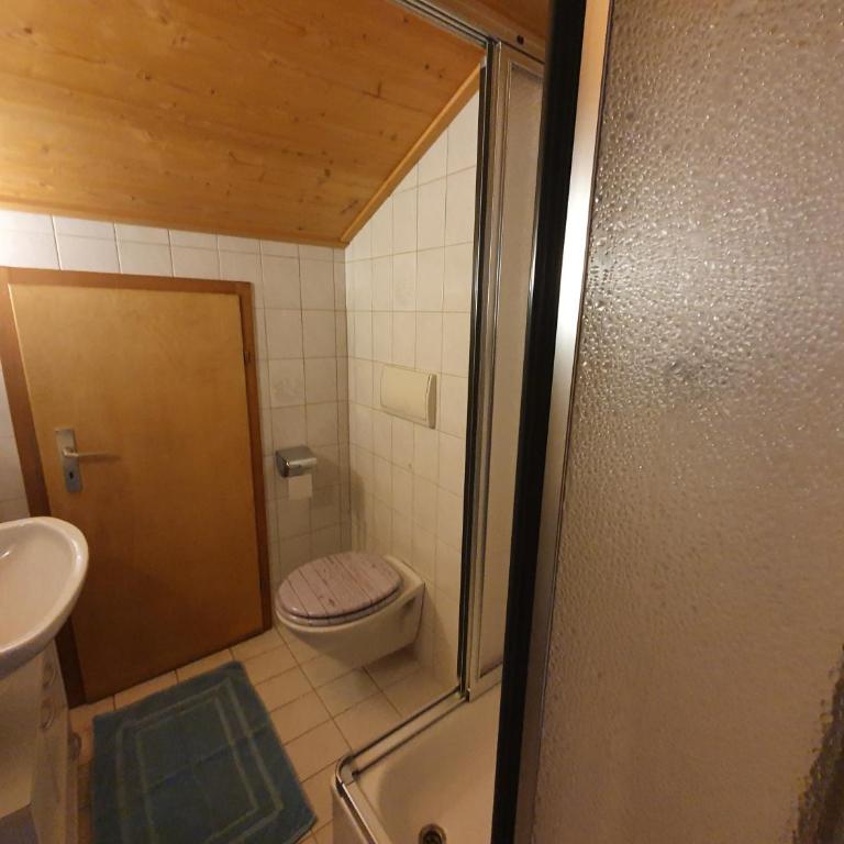 Gästehaus Annemarie - Apartment mit Blick auf die Berge - 4