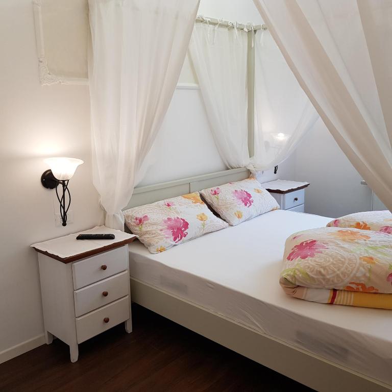 Garni Villa Tyrol - Adults Only - Camera Matrimoniale Superior - 8