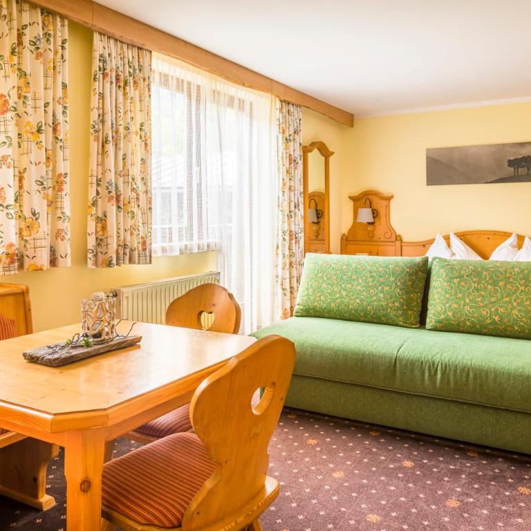 Bio Bauernhof Schweizerhof - Großes Doppelzimmer - 2