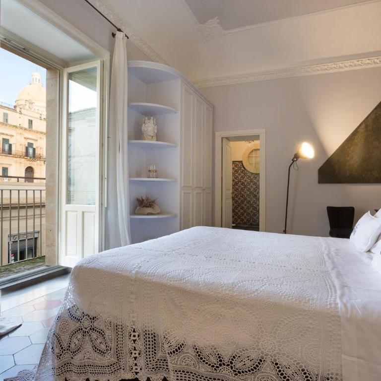 San Carlo Suites - Suite King con Balcone e Vista - 1