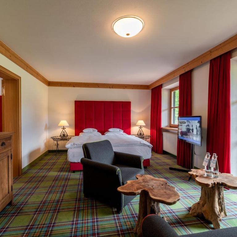 Relais & Châteaux Gut Steinbach Hotel Chalets SPA - Junior Suite für Familien - 1