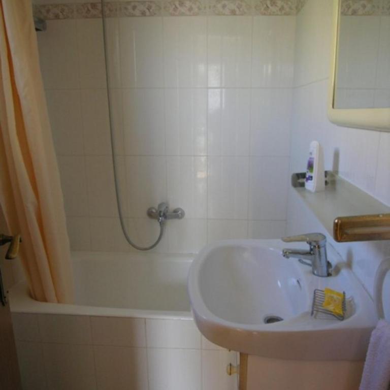 V. GARGAL 2 - MAIL - Four-Bedroom House - 9