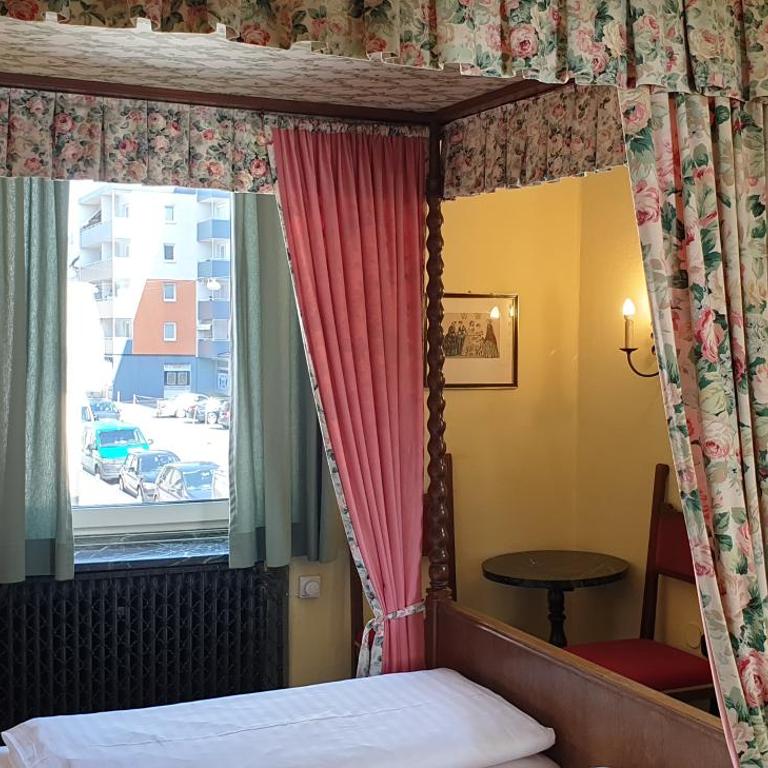 Hotel Hohenstauffen - Doppelzimmer - 3