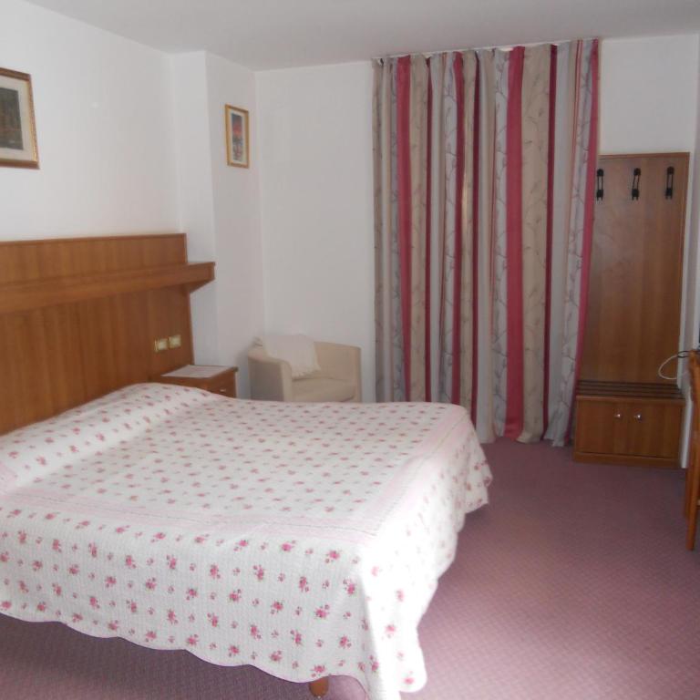 Albergo Alpino - Matrimoniale/Doppia con Letti Singoli - 5