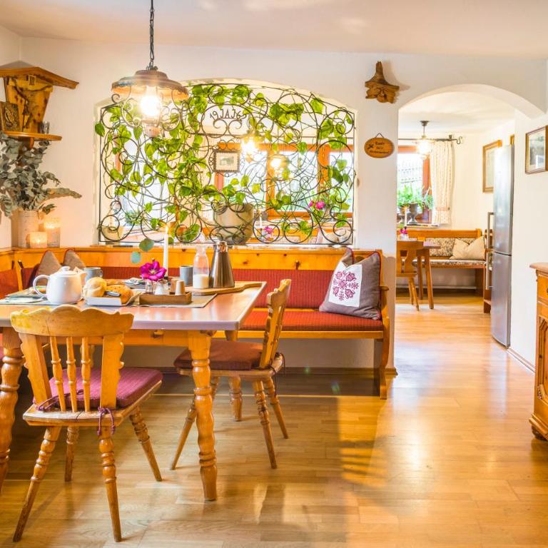 Bio Bauernhof Schweizerhof - Großes Doppelzimmer - 3