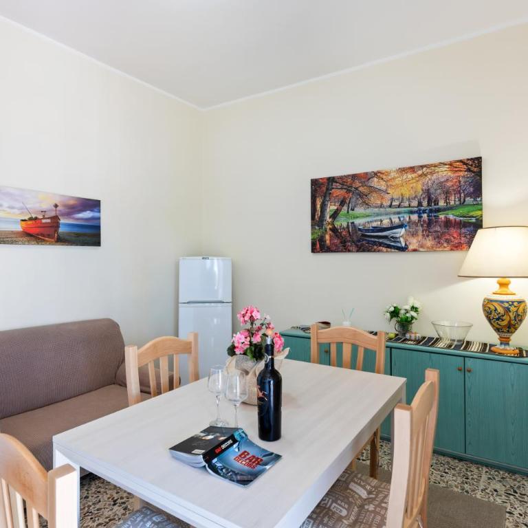 GuestHost - La Finestra dei Ciclopi Seaview Flat - Appartamentino su 2 Livelli - 10
