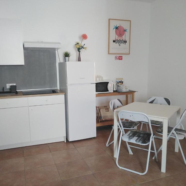 Apartamento Alma - Two-Bedroom Apartment - 4
