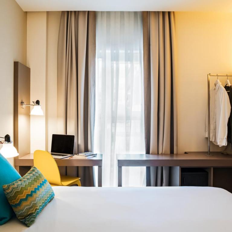 ibis Styles Barcelona Centre - Habitación Doble Estándar - 9