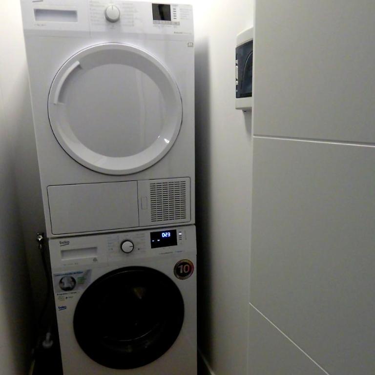 APARTAMENTOS EL POZO AMARGO - Estudio Deluxe con cama grande - 1