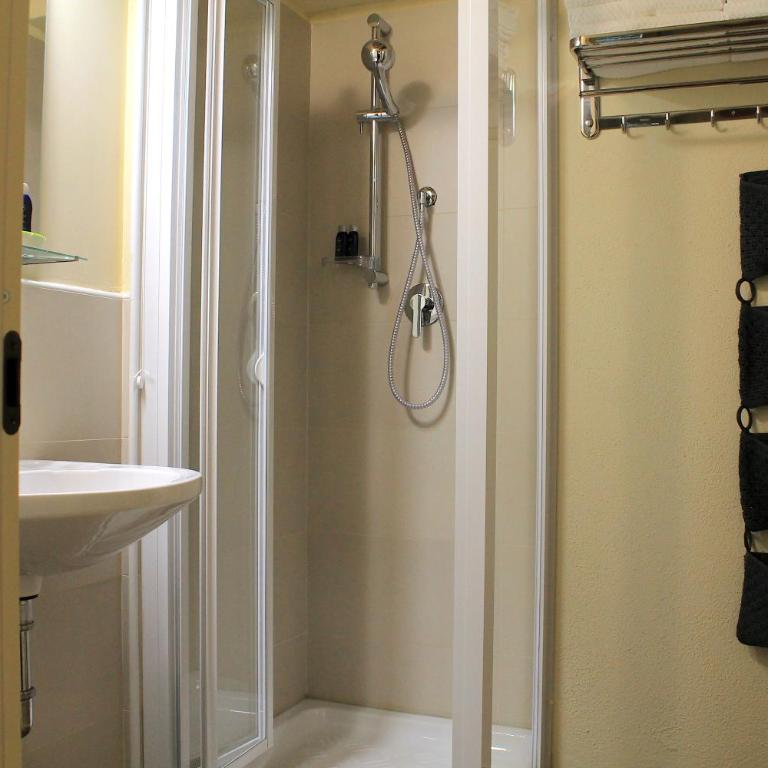 Alter Ego b&b Assisi - Camera Familiare con Bagno Privato - 9