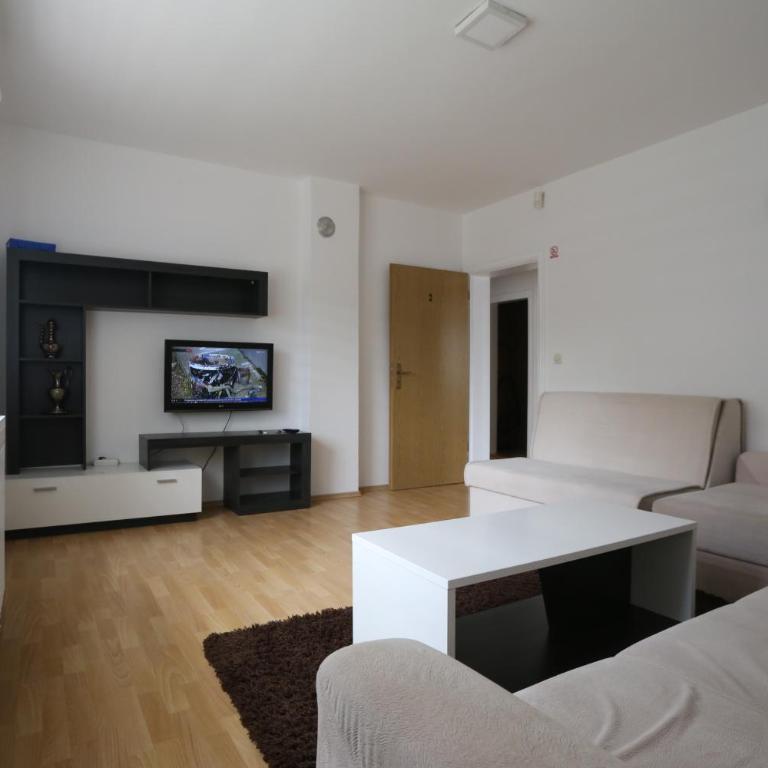 Apartmani Pejton Ilidza - Apartment - Ground Floor - 4