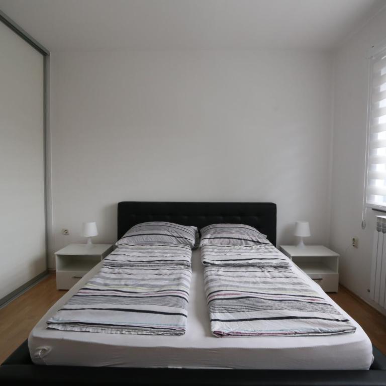 Apartmani Pejton Ilidza - Three-Bedroom Apartment - 17