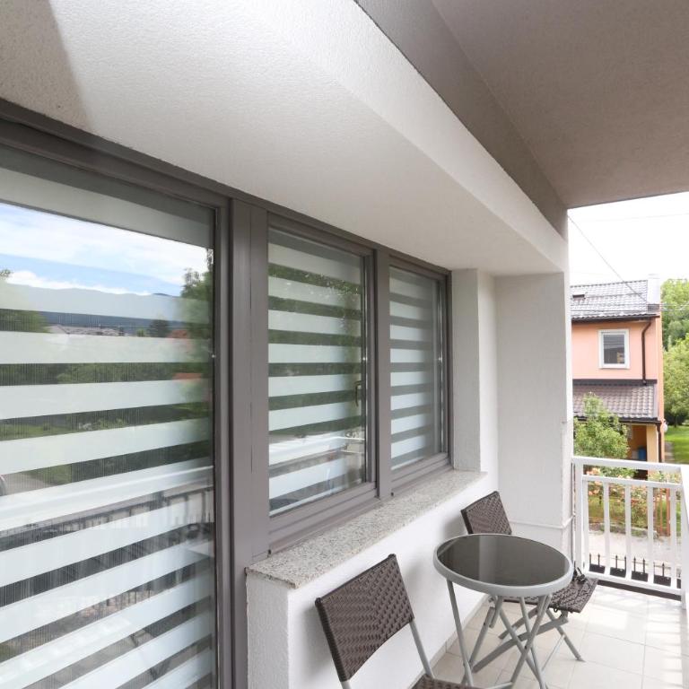 Apartmani Pejton Ilidza - Three-Bedroom Apartment - 22