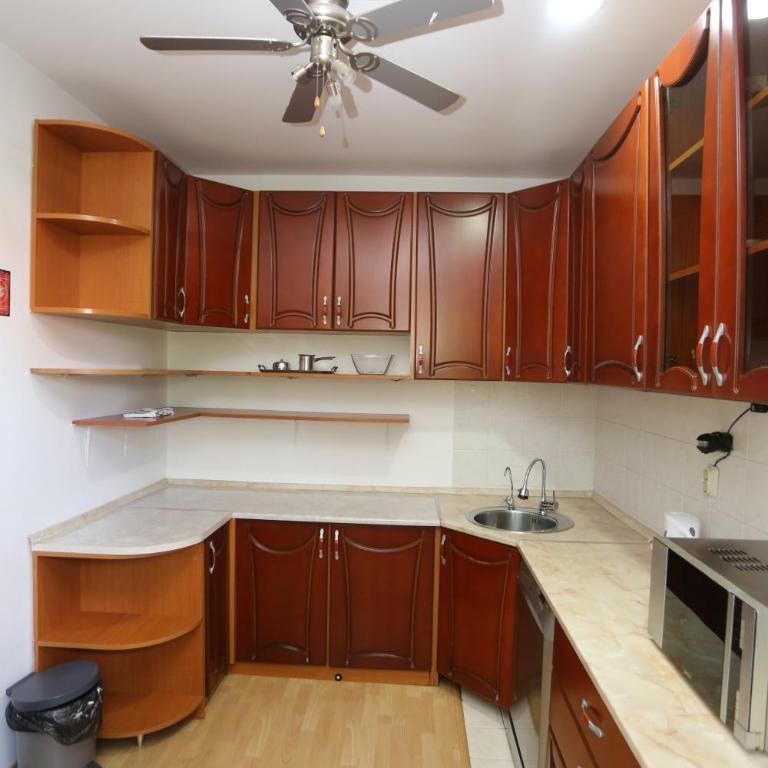 Apartmani Pejton Ilidza - Three-Bedroom Apartment - 9