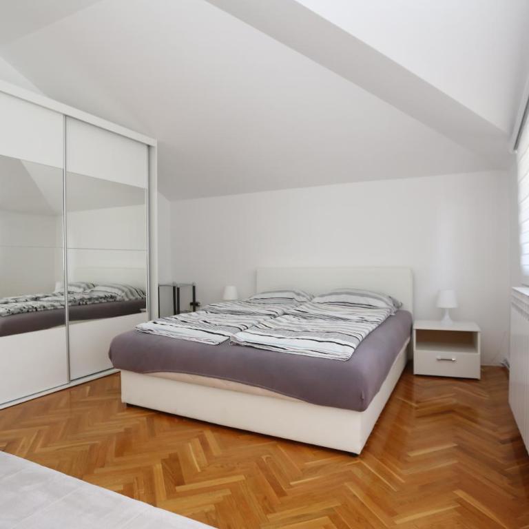 Apartmani Pejton Ilidza - Apartment with Balcony - 14