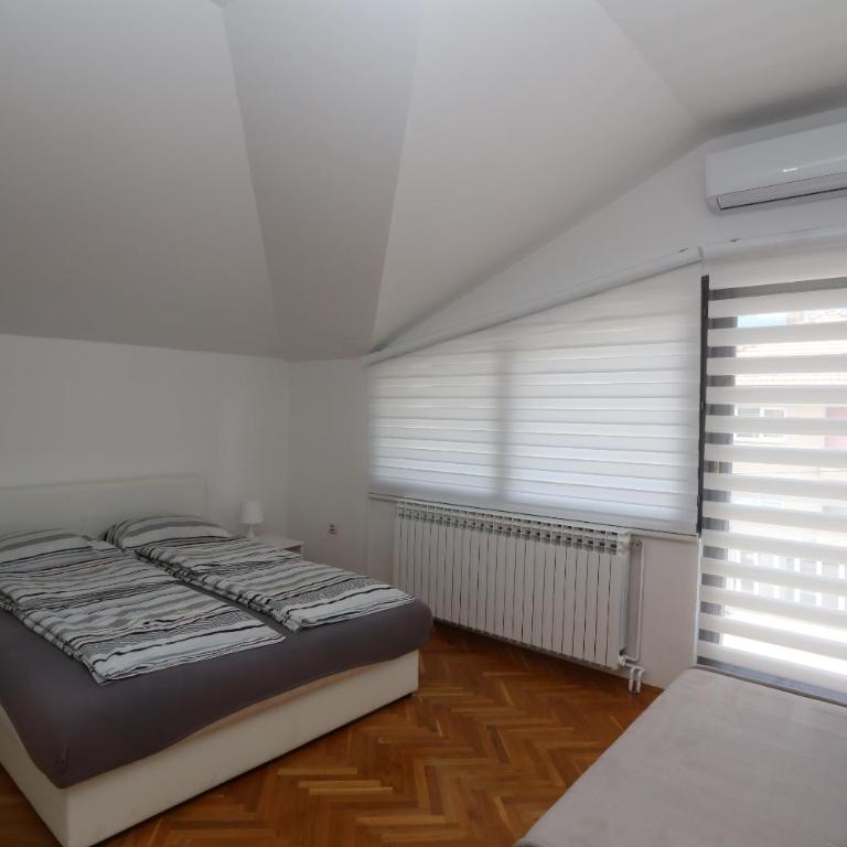 Apartmani Pejton Ilidza - Apartment with Balcony - 16