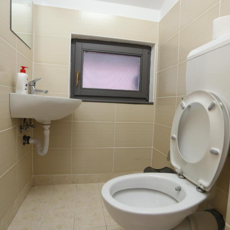 Apartmani Pejton Ilidza - Apartment with Balcony - 25
