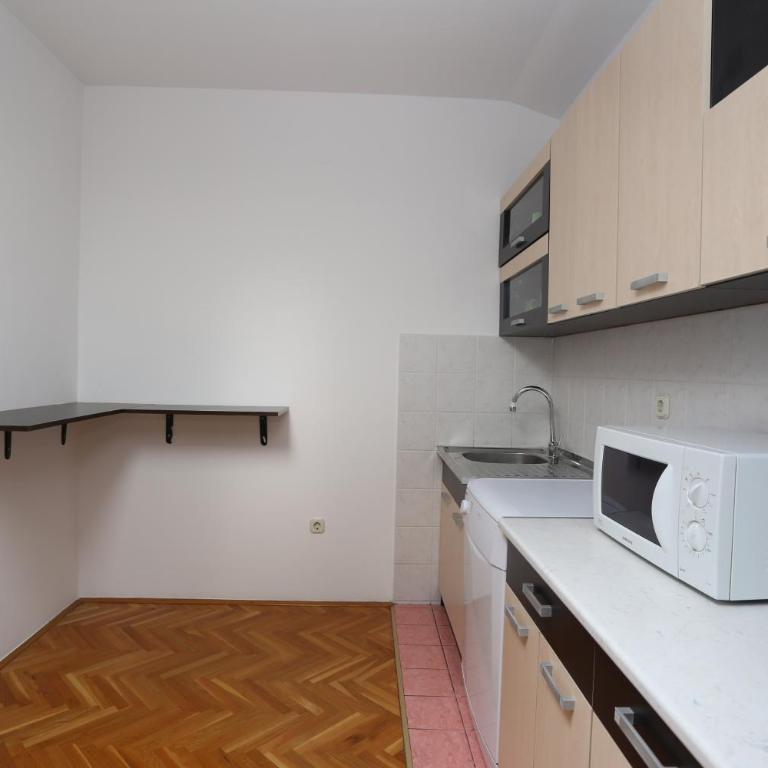 Apartmani Pejton Ilidza - Apartment with Balcony - 26