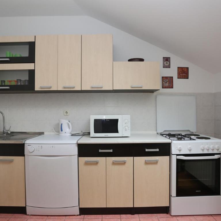 Apartmani Pejton Ilidza - Apartment with Balcony - 20