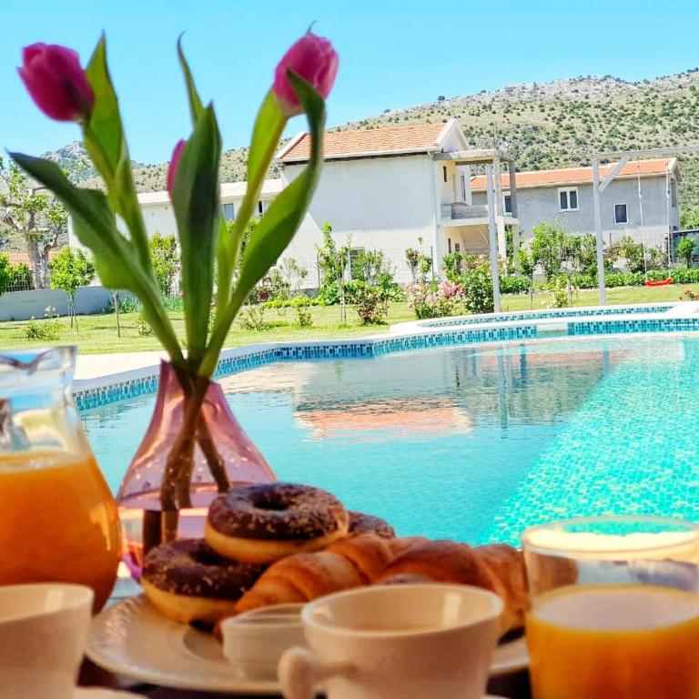 Vila Uma - Three-Bedroom Apartment - 5