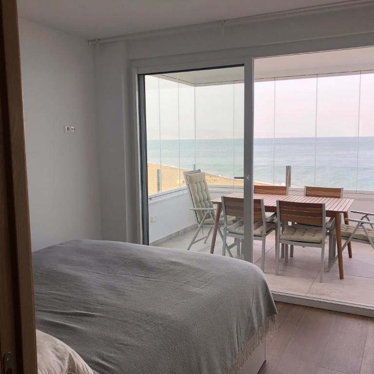 Magnifique appartement avec une incroyable vue sur mer - Two-Bedroom Apartment - 8