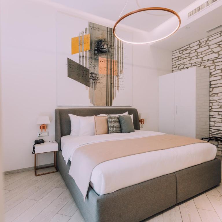 Lazure Hotel & Marina - Executive Suite with Sea View - Historical Building - 3