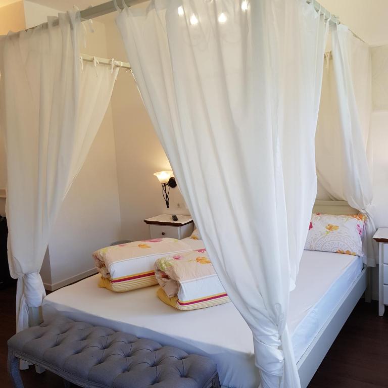 Garni Villa Tyrol - Adults Only - Camera Matrimoniale Superior - 13