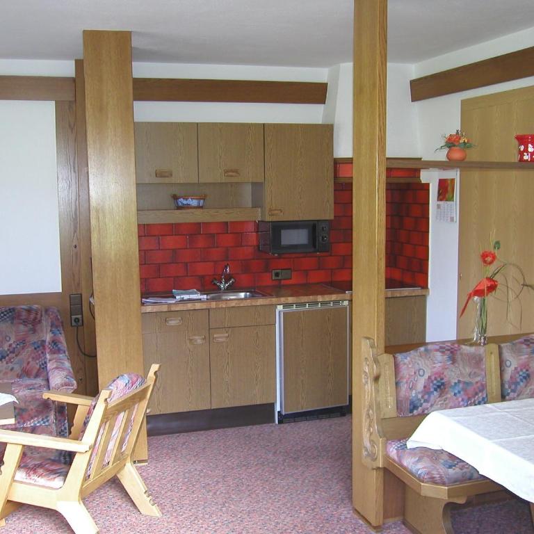 Appartements Loisachpromenade - Apartment mit 1 Schlafzimmer und Wintergarten - 3