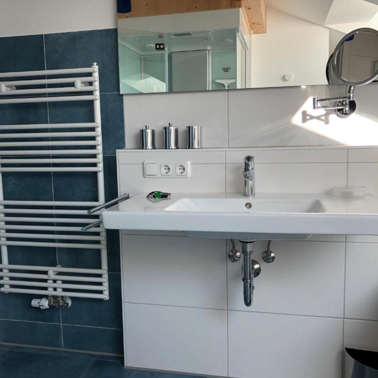 Alpenglück de Luxe Ferienwohnung am Forggensee - Deluxe Apartment - 36