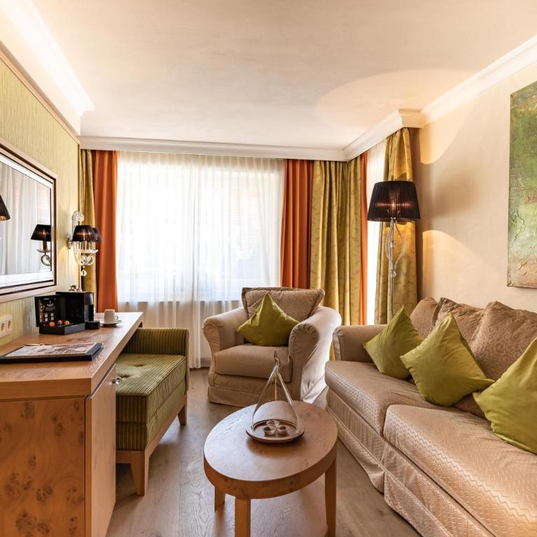 Das Rübezahl - Romantic Hideaway & Boutique Spa - Deluxe Themensuite Royal - 2