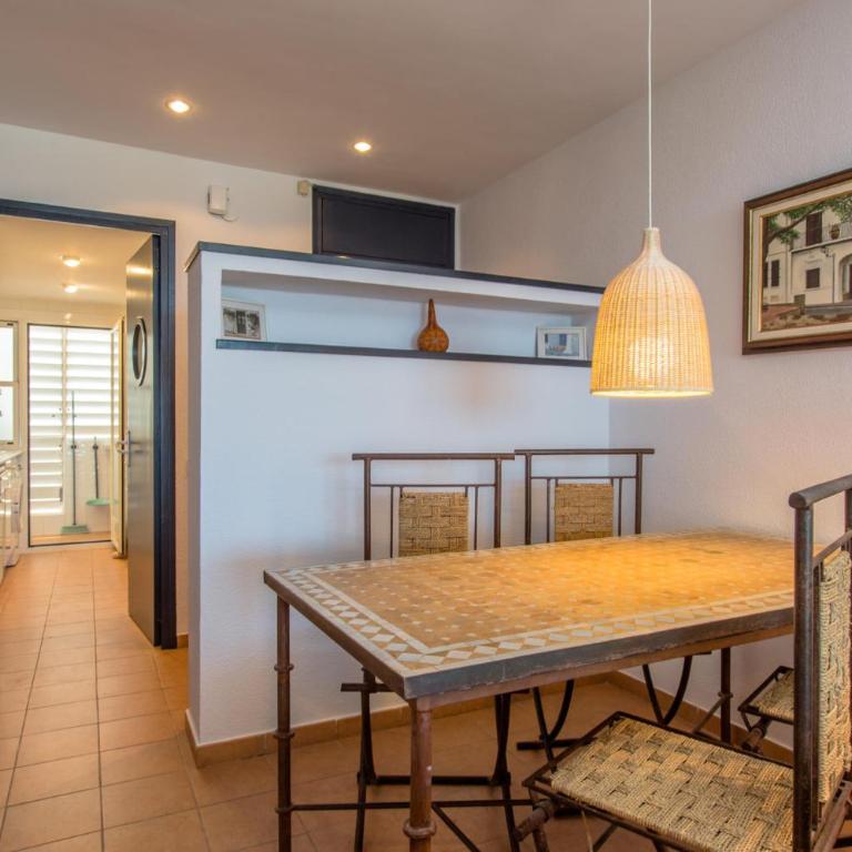 C-5 CALELLA DE PALAFRUGELL 5 PAX - Apartamento de 3 dormitorios - 8