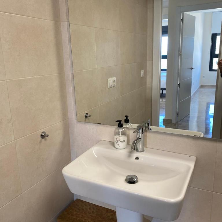 CAROLINAS BEACH &GOLF HOUSE - Two-Bedroom Apartment - 41