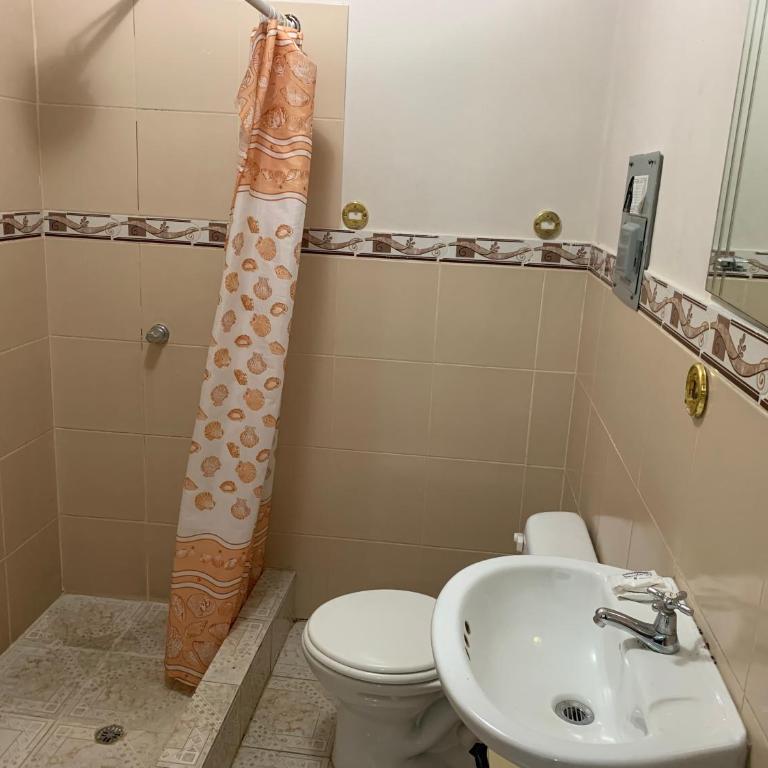 Residencial Turístico Rio Guayas - Habitación Deluxe - 1 cama grande - 5