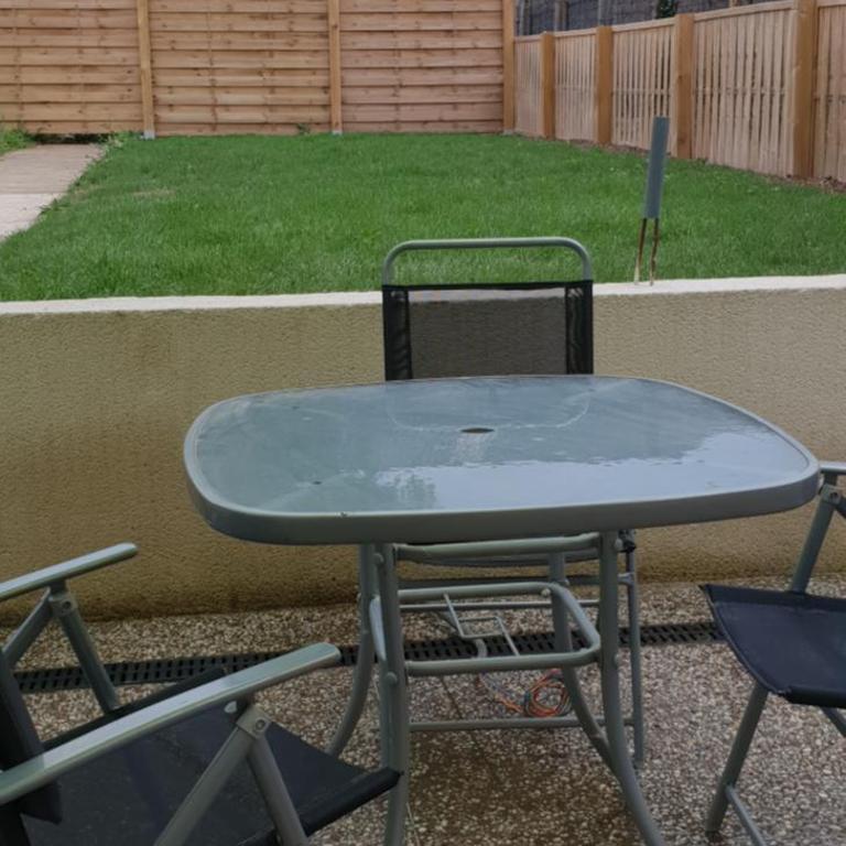 Appartement avec Terrasse - Appartement 2 Chambres - 25