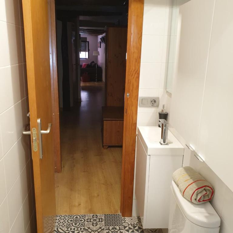 Segundo Caballerias, centrico al lado Catedral, Aire Acondicionado - Apartamento de 2 dormitorios - 24