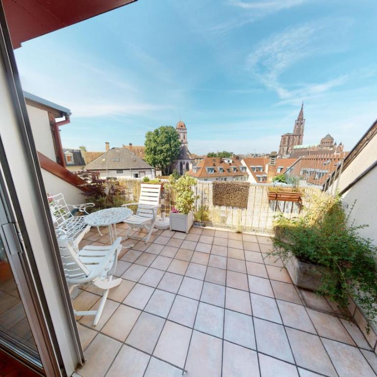 145m² city center 4 bedrooms view of the Cathedral - Appartement - 26