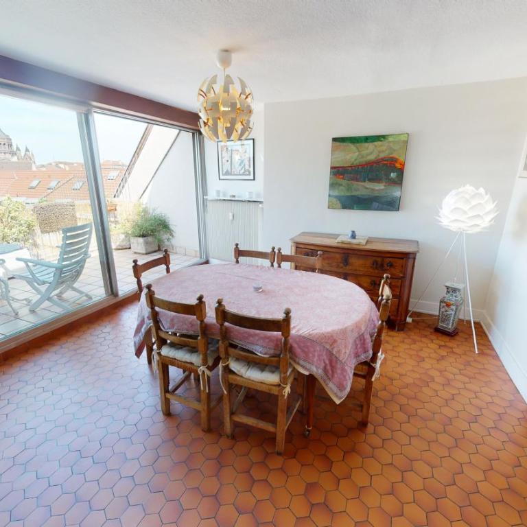 145m² city center 4 bedrooms view of the Cathedral - Appartement - 11