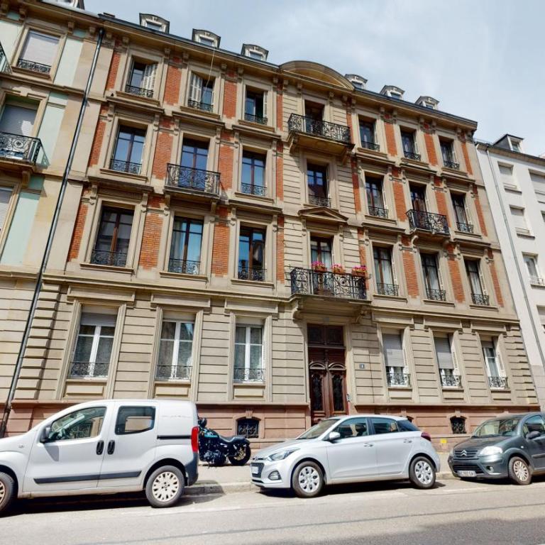145m² city center 4 bedrooms view of the Cathedral - Appartement - 27