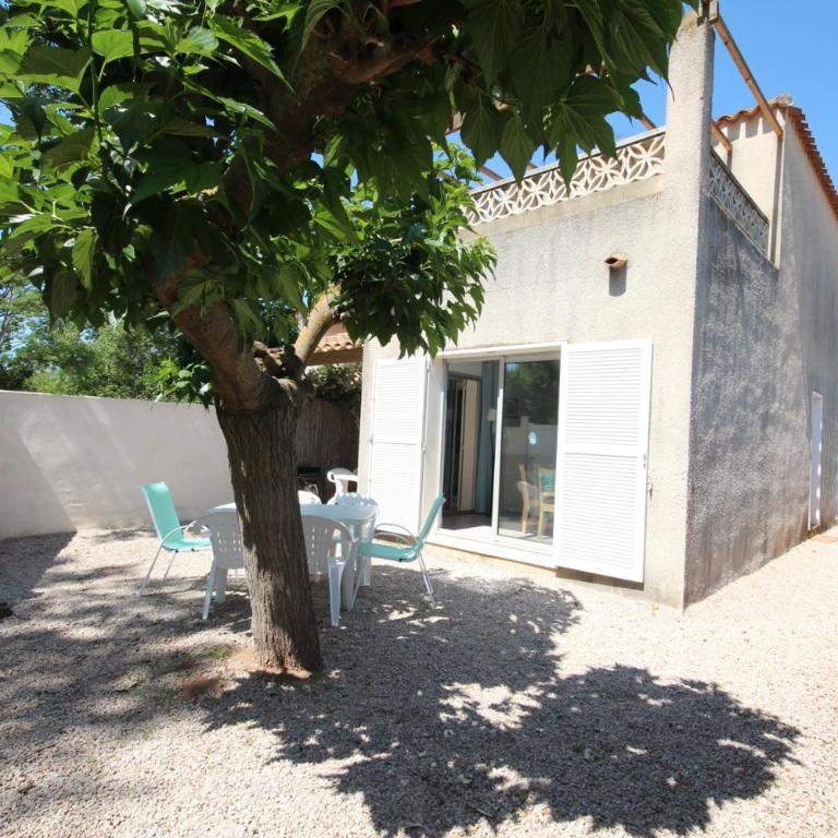 A quelques pas de la plage Belle Maison de vacances, 6 à 8 couchages, 3 chambres, balcon, jardin, parking, 50 m de la mer- PORTIRAGNES PLAGE LXBOSQD - Maison 3 Chambres - 1