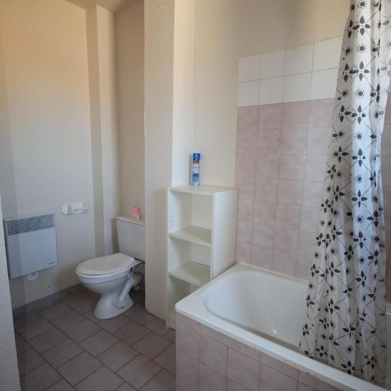 A quelques pas de la plage Belle Maison de vacances, 6 à 8 couchages, 3 chambres, balcon, jardin, parking, 50 m de la mer- PORTIRAGNES PLAGE LXBOSQD - Maison 3 Chambres - 16