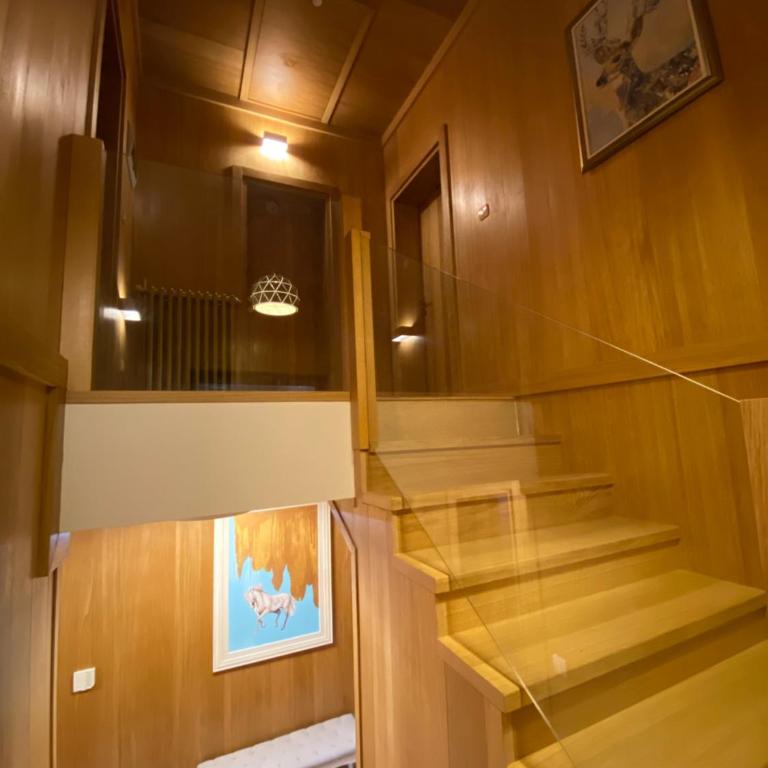 Villa Tara - Three-Bedroom Apartment - 12